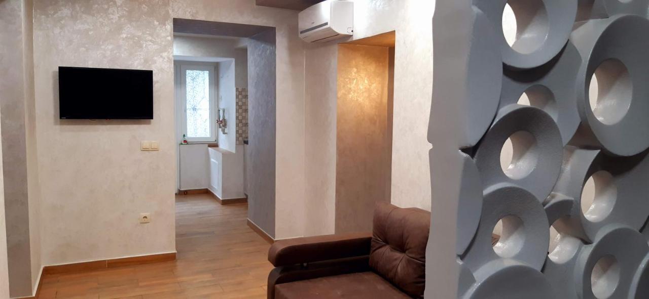 Apartmán Греческая / Дерибасовская Oděsa Exteriér fotografie